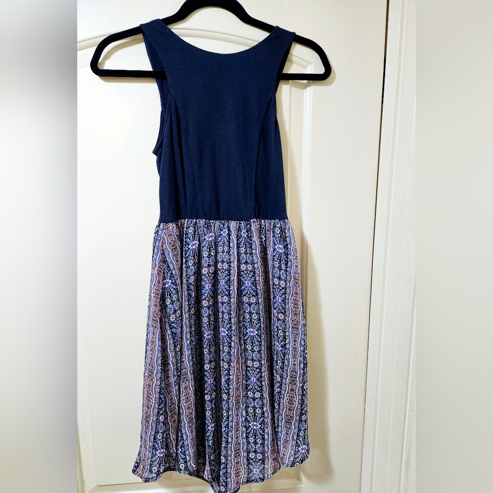 Xhilartion Sleeveless Navy Blue Top Floral Bottom Dress Size Junior Small